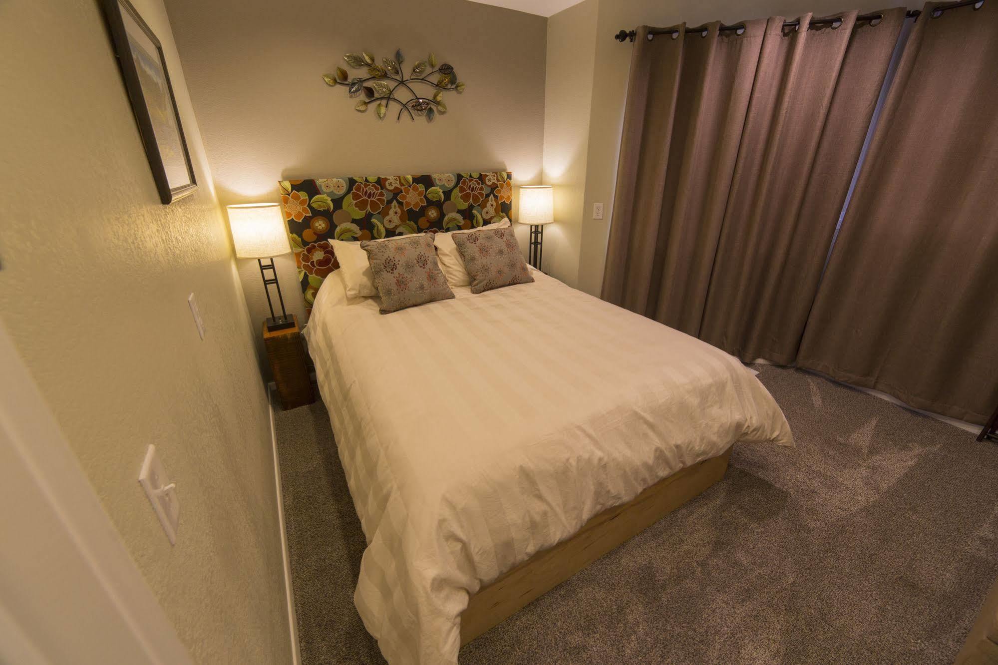Ski Inn เกิร์ดวูด ภายนอก รูปภาพ