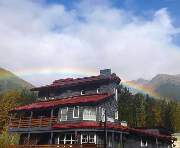 Ski Inn เกิร์ดวูด ภายนอก รูปภาพ