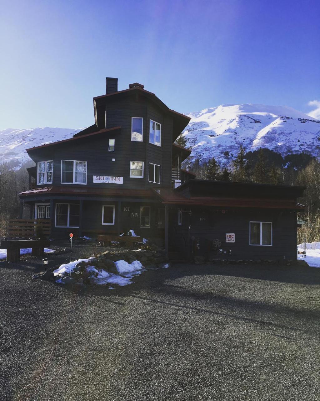 Ski Inn เกิร์ดวูด ภายนอก รูปภาพ